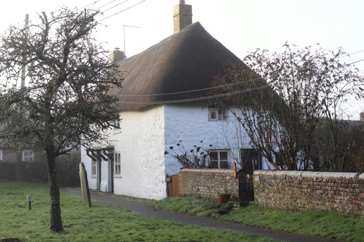 Cozy Countryside Cottage